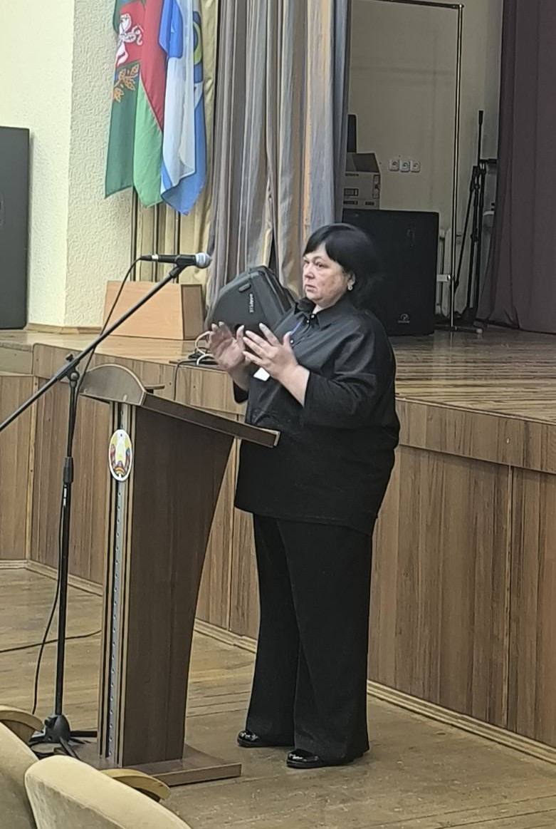 photo 5330572512405951746 y