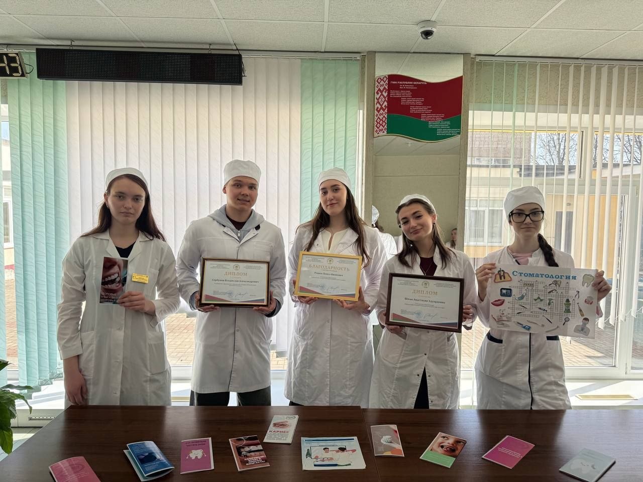 photo 5402267293376517097 y