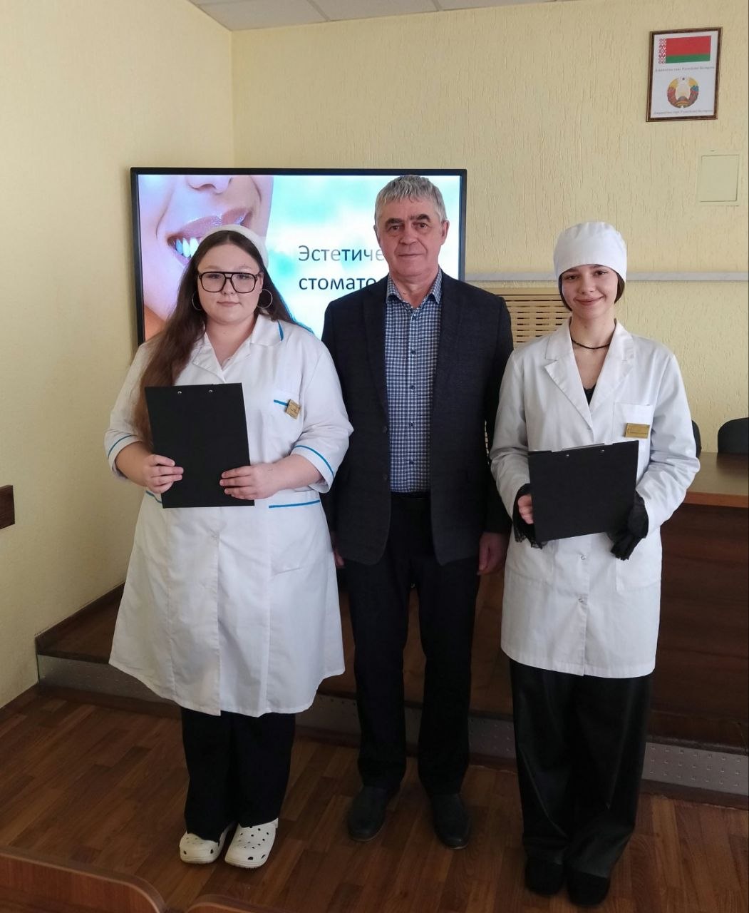 photo 5402267293376517101 y