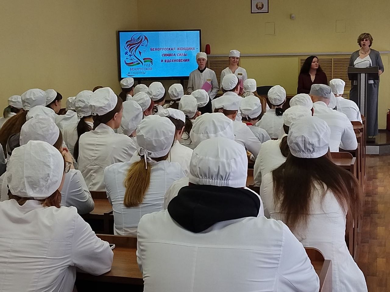 photo 5402267293376517102 y